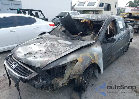 2010 Honda Accord 2.4 Lx-P из США, поврежденный, VIN 1HGCP2F41AA179452